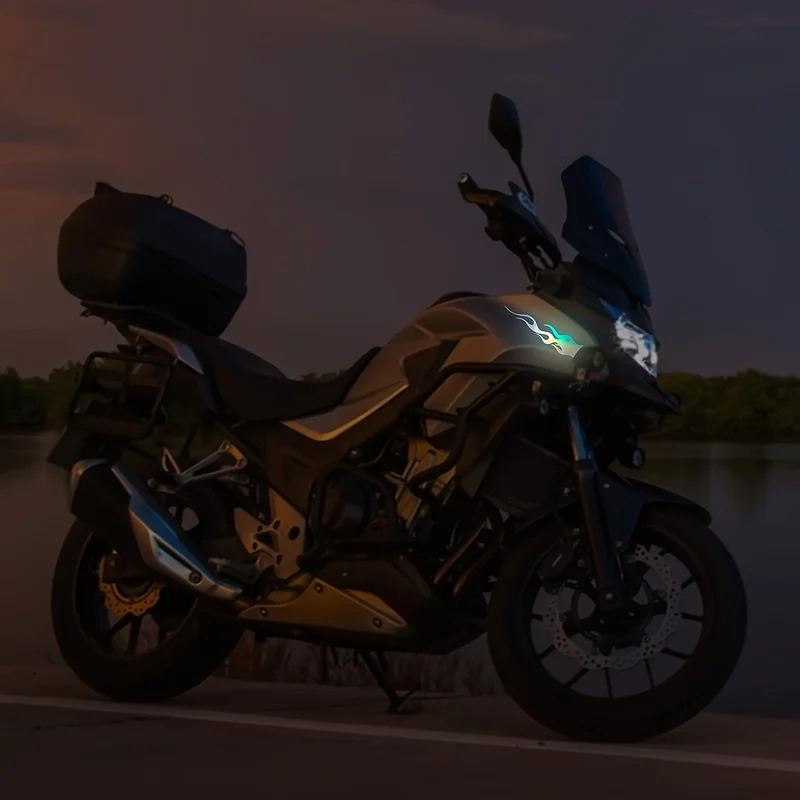 4 個/セット 炎の装飾ステッカー - オートバイ、ヘルメッ - Motorcycle Gear Deals のレビューと価格