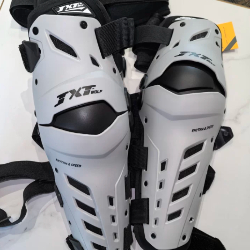 KN11 大人用オートバイ膝パッド 硬質衝突防止 モトクロス - Knee Guard Hard のレビューと価格
